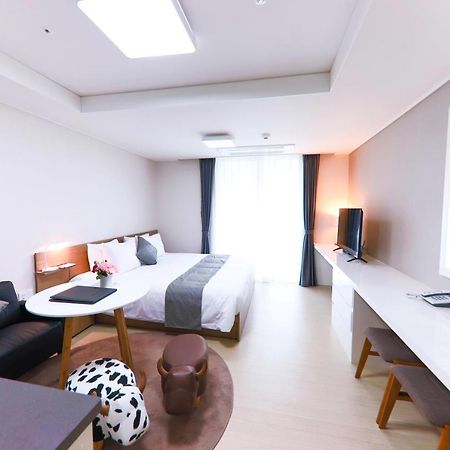 Geoje Leein Stay Hotel Zewnętrze zdjęcie